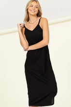 Lataa kuva Galleria-katseluun, Sleeveless Maxi Dress
