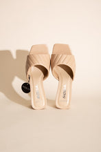 Load image into Gallery viewer, W-NINA SLIDE MULE HEELS
