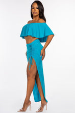 Lataa kuva Galleria-katseluun, Off Shoulder Cropped Top &amp; Maxi Skirt Set
